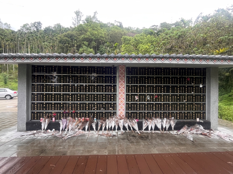 圖片：重光納骨牆